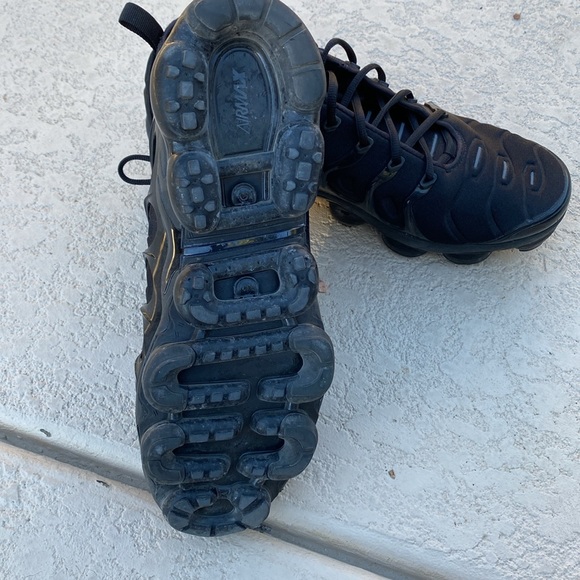 Used. Not. Thrashed. Worn. Less. Than. 4. Times. NIIKE. VAPOR. MAX - Picture 5 of 5
